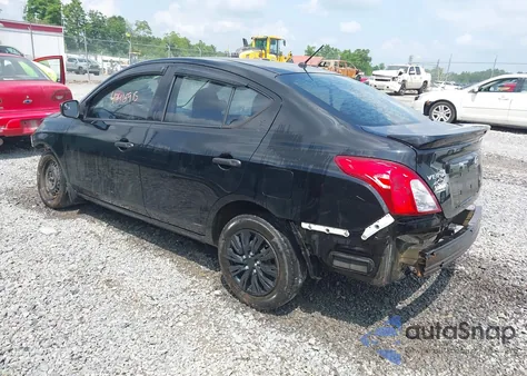 2017 Nissan Versa 1.6 S+ z USA, uszkodzony, nr VIN 3N1CN7AP4HL891852